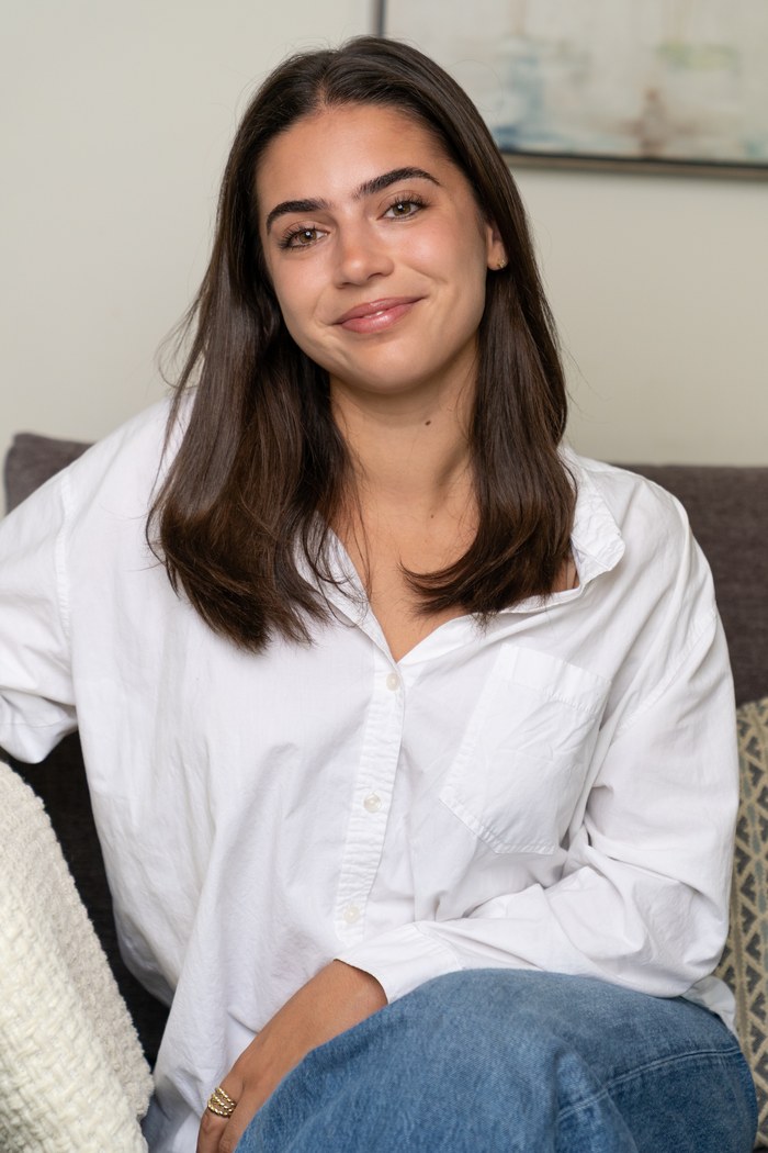 Ally DiCuffa, AMFT, APCC, therapist at LifeBloom Therapy in Los Angeles