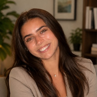 Ally DiCuffa, AMFT, APCC, therapist at LifeBloom Therapy in Los Angeles